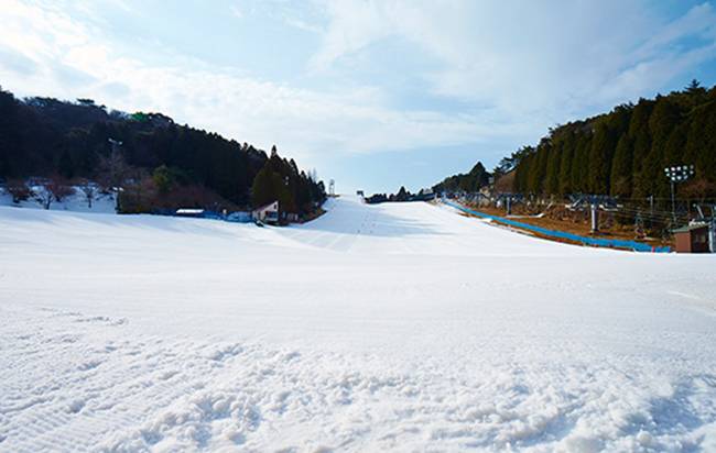 大阪六甲山滑雪1天團- 提供專業滑雪教室方案、新手也能快速掌握滑雪技巧!  (KJA-01)