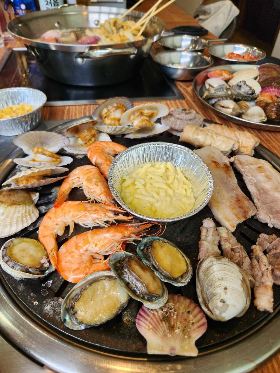 (團號:CH-01) 由早玩到晚美食一天團｜湖水吊橋 & 任吃貝殼、 鮑魚 、海鮮 & 打卡森林系咖啡廳