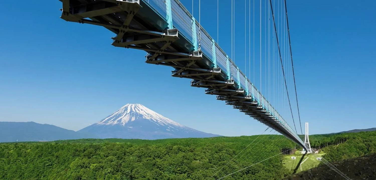 東京出發◆食盡海鮮浜焼+密瓜採摘體驗◆伊豆半島一天遊【海鮮浜焼60分鐘任食 ▎時令密瓜採摘體驗+試食 ▎日本最長400公尺吊橋- 三島天空步道 ▎熱海銀座商店街】(KTI-01A2)
