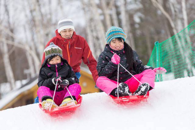 天橋立、伊根舟屋遊、六甲山，賞雪玩雪溫泉2天團 傘松公園、舞鶴海鮮市場、神戶三田outlet、美山町 (KJE-02)	大阪出發