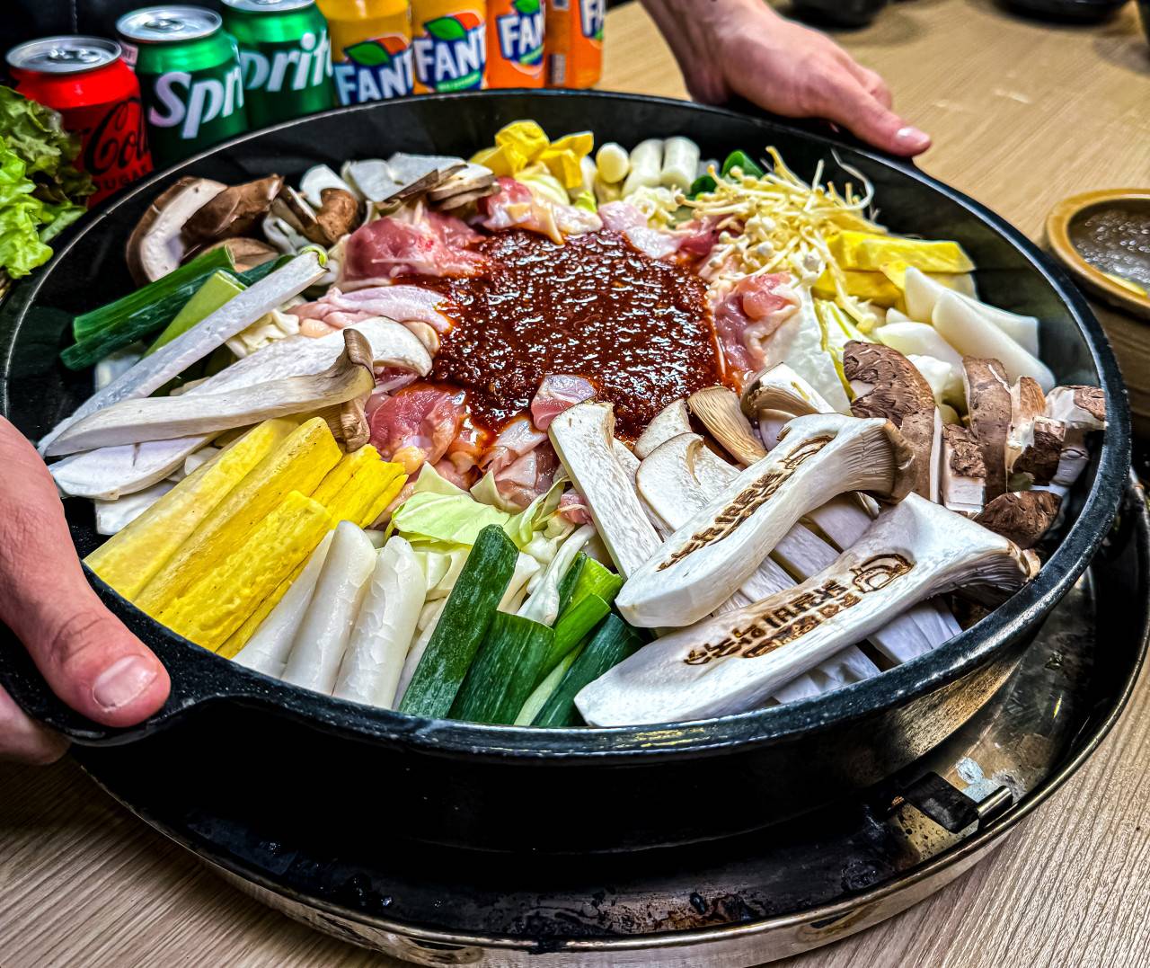 (團號:SD-01) 親親草泥馬,採草莓,雪兜任玩 一天團