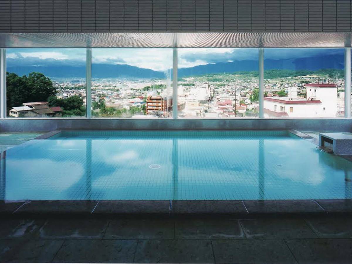 立山黑部三天團 【保證入住星級酒店-OMO5星野集團◎白川鄉◎上高地◎立山黑部立山黑部-黑部水壩洩洪◎高山古街◎近江町市場◎古式溫泉-浅間の湯】名古屋出發KN-03N