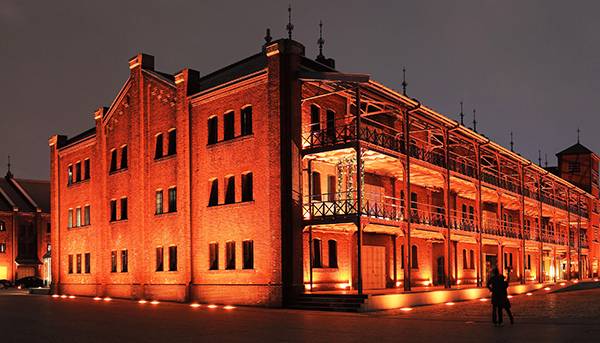 東京 多啦A夢一天團【 藤子·F·不二雄博物館、橫濱World Porters的室內動物園 , 紅磚倉庫 】(KTS-01H)