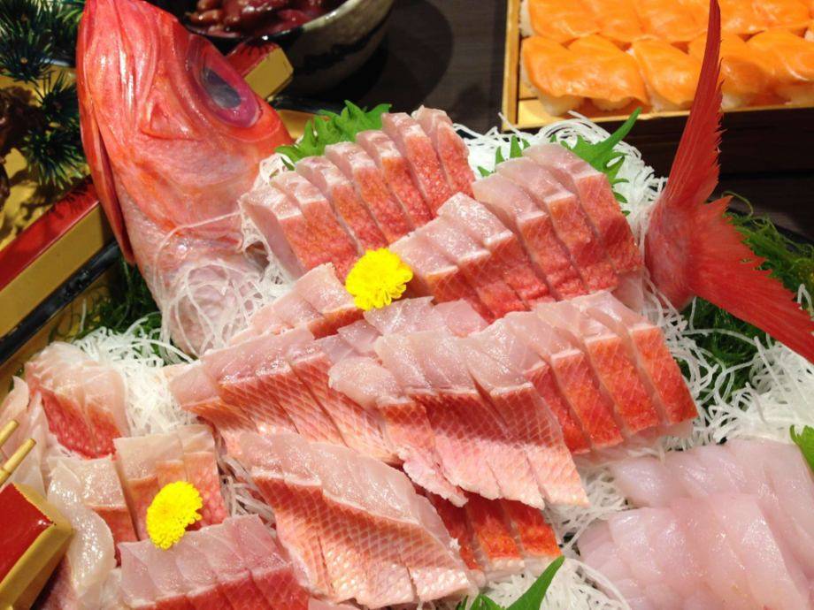 伊豆紫陽花祭典、浜燒刺身放題、溫泉二天團【下田紫陽花園 ▎入住古式溫泉酒店- 金目鯛、海蝦、蟹腳扇貝自助餐 ▎ 小田原城花祭典 ▎大室山 ▎小田原魚市場 ▎熱海商店街   】(KTI-02H)